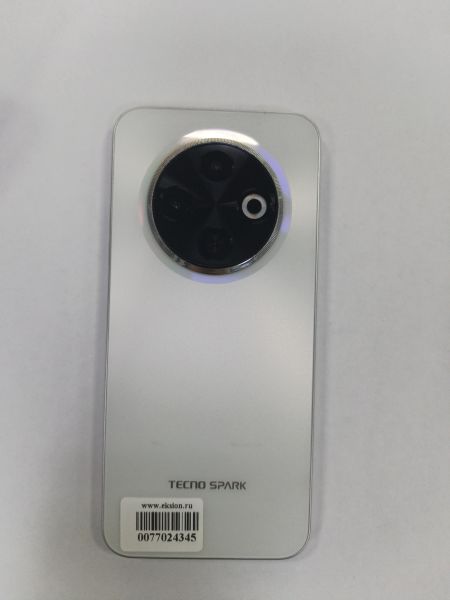 сотовый телефон TECNO Spark 30C 4/128GB (KL5n) Duos в Зима