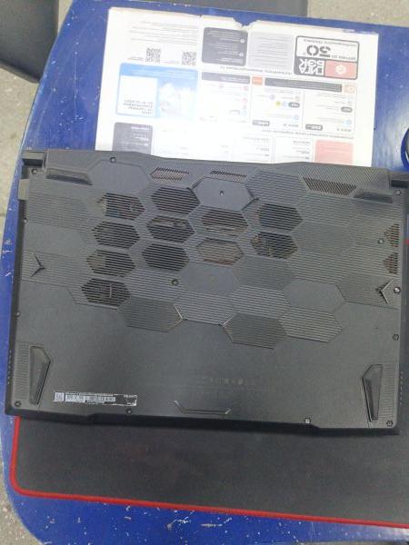 ноутбук MSI Katana 17 B12VGK-275XRU в Зима