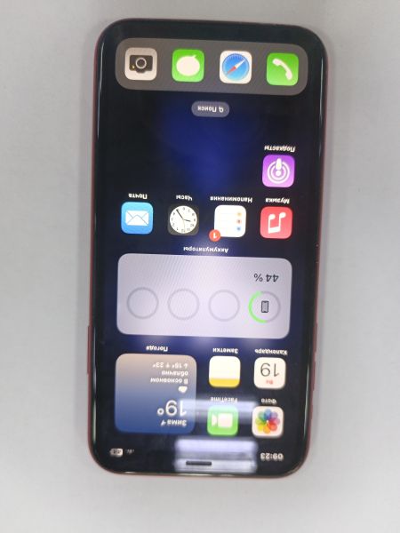 сотовый телефон Apple iPhone XR 64GB в Зима