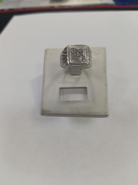 серебряное кольцо Кольцо серебро 925 4,92g, вес изделия 4.94g, размер 20, 05 камней в Зима