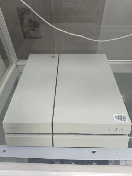 игровая приставка Sony PlayStation 4 500GB (CUH-1108A) в Зима