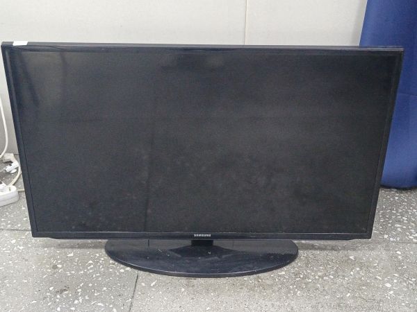 телевизор Samsung UE40H5303AK в Зима