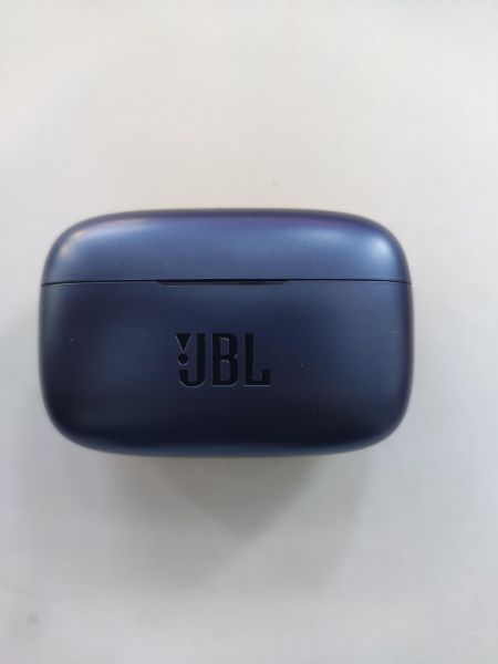 Купить JBL Live 300TWS в Иркутск за 949 руб.