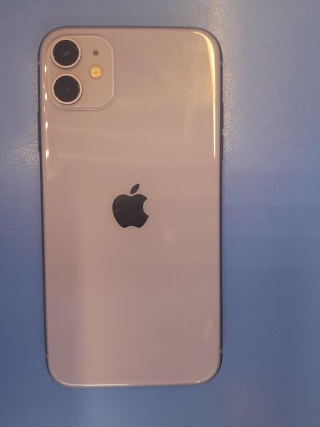 Купить Apple iPhone 11 128GB в Иркутск за 17799 руб.