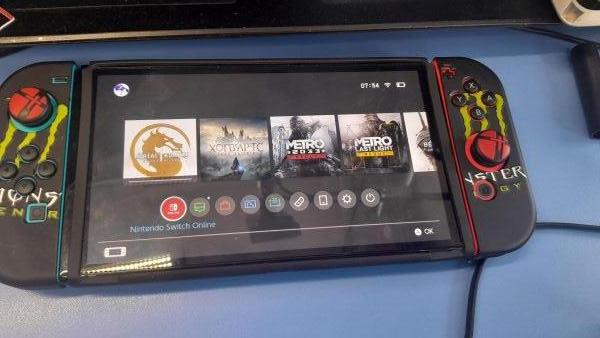 Купить Nintendo Switch OLED 64GB (HEG-001) в Иркутск за 22200 руб.