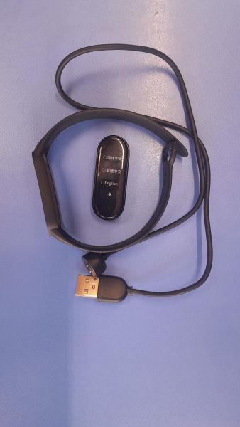 Купить Xiaomi Mi Smart Band 5 (XMSH10HM) c СЗУ в Иркутск за 550 руб.