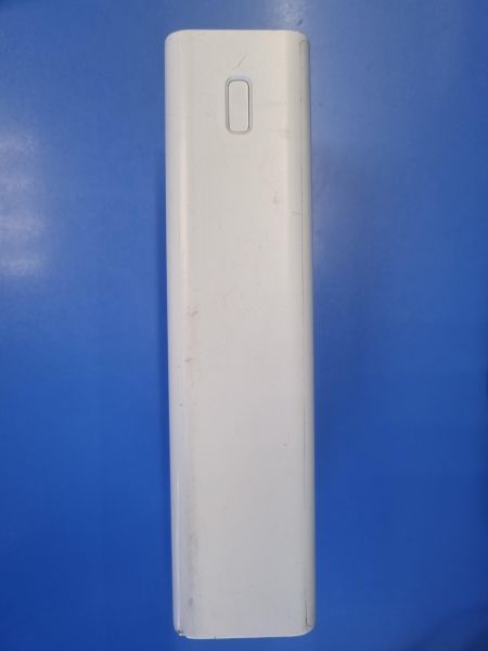Купить Xiaomi Mi Power Bank 3 (PB3018ZM) (30000 mAh) в Иркутск за 1700 руб.