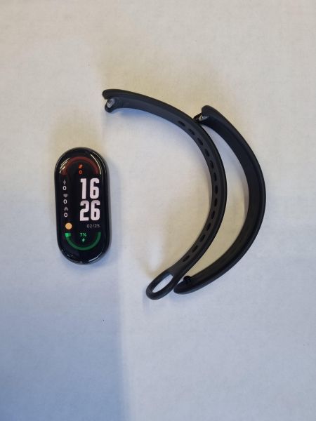 Купить Xiaomi Smart Band 8 (M2239B1) с СЗУ в Иркутск за 1000 руб.