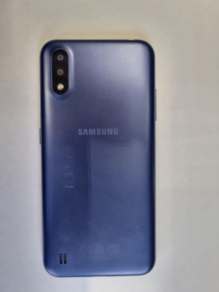 Купить Samsung Galaxy A01 (A015F/DS) Duos в Иркутск за 1400 руб.