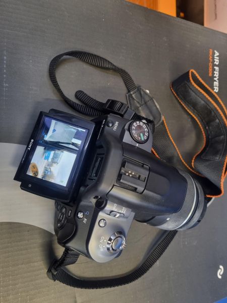 Купить Sony Alpha DSLR-A330 kit с СЗУ в Иркутск за 4800 руб.