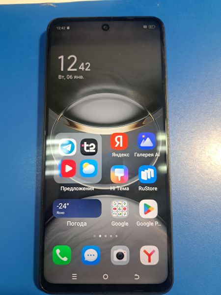 Купить TECNO Spark 30 8/128GB (KL6) Duos в Иркутск за 7300 руб.