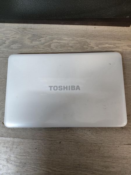 Купить Toshiba Satellite C850D-C3W (PSC9SR-01H004RU) (SSD 128GB) в Новосибирск за 3949 руб.