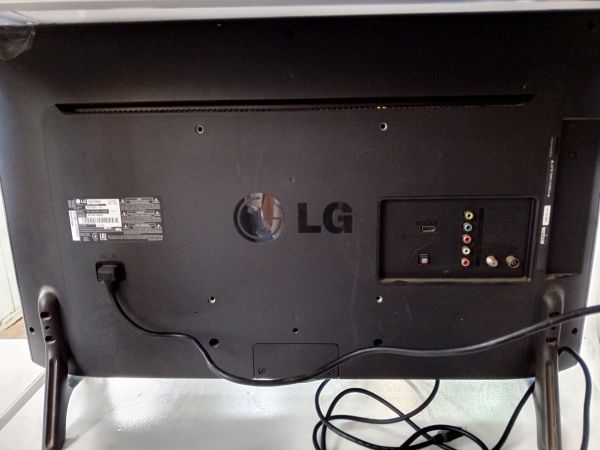Купить LG 32LF550U в Новосибирск за 5700 руб.