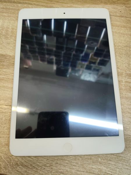 Купить Apple iPad mini 1 2012 16GB (A1432 MD528-994 MF432) (без SIM) в Новосибирск за 2199 руб.