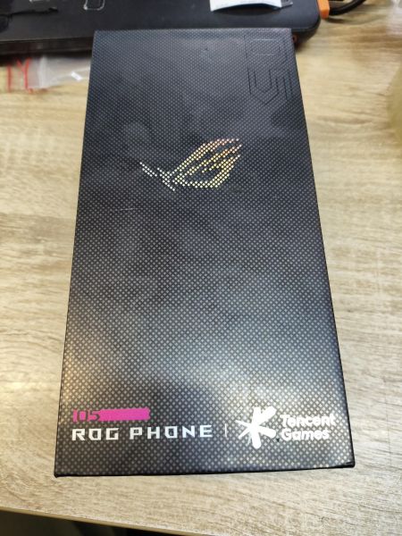 Купить ASUS ROG Phone 5 12/256GB (ZS673KS, I005DA) Duos в Новосибирск за 21599 руб.