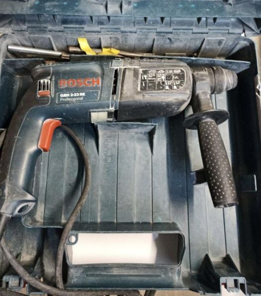 Купить Bosch GBH 2-23 REA Professional в Новосибирск за 3200 руб.