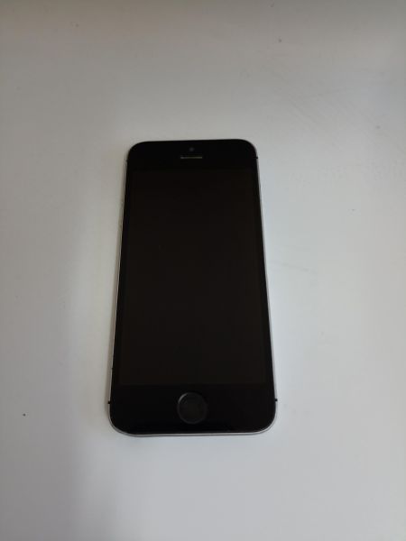 Купить Apple iPhone SE 1st gen. 2016 64GB в Ангарск за 3000 руб.