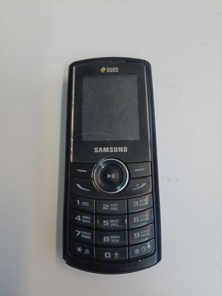 Купить Samsung E2232 Duos, с СЗУ в Ангарск за 350 руб.