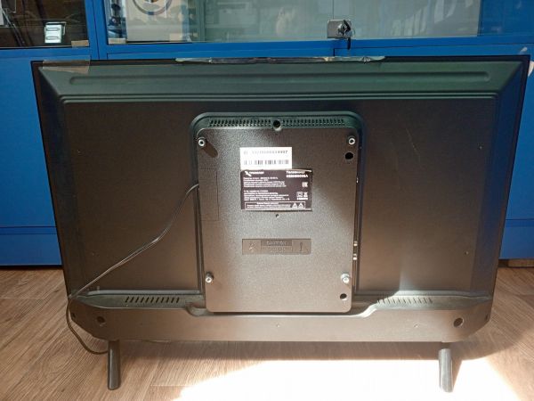 Купить Триколор H32H5000SA в Новосибирск за 8600 руб.