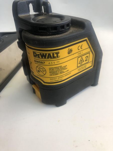 Купить DeWALT DW087/K в Новосибирск за 3300 руб.