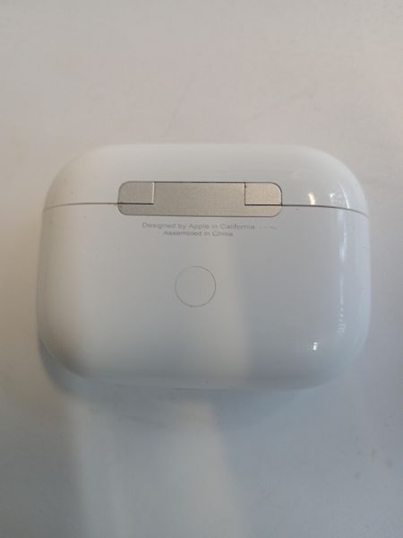 Купить Реплика Apple AirPods Pro 2  (A2931, A2698, A2699, A3047, A3048, A3049) в Новосибирск за 750 руб.