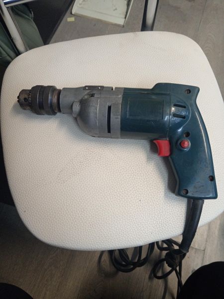 Купить Китайская или без модели дрель сетевая в Новосибирск за 400 руб.