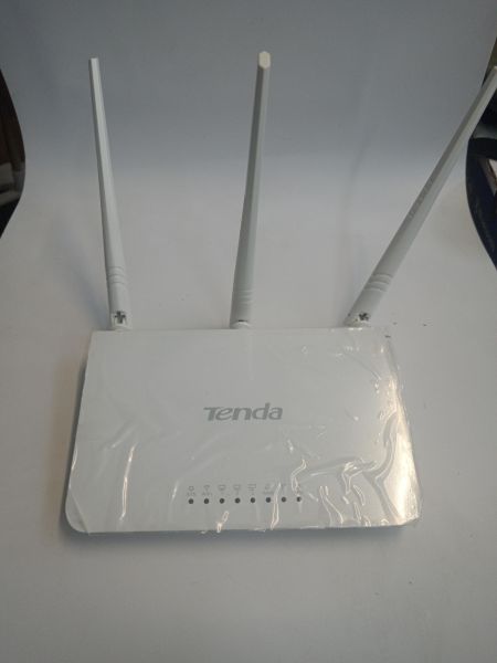 Купить Tenda F3 в Новосибирск за 350 руб.