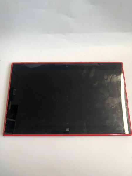 Купить Nokia Lumia 2520 32GB (RX-113) (c SIM, с СЗУ) в Новосибирск за 4300 руб.