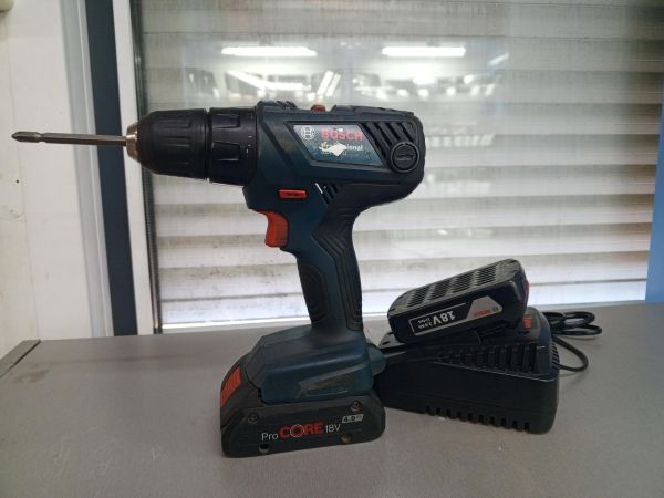 Купить Bosch GSR 180-LI (1900 об/мин) с СЗУ в Новосибирск за 4400 руб.