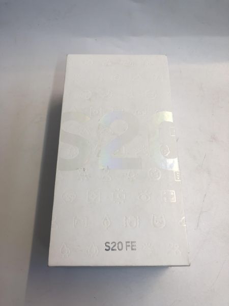 Купить Samsung Galaxy S20 FE 6/128GB (G780F) Duos в Новосибирск за 10750 руб.