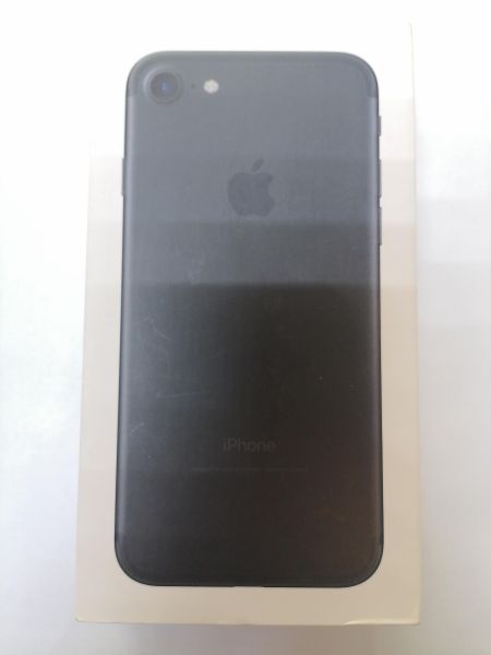 Купить Apple iPhone 7 128GB в Новосибирск за 6399 руб.