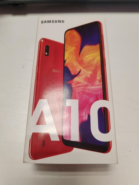 Купить Samsung Galaxy A10 2019 2/32GB (A105F) Duos в Новосибирск за 2499 руб.