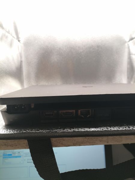 Купить Sony PlayStation 4 Slim 500GB (CUH-2006A) в Новосибирск за 14700 руб.