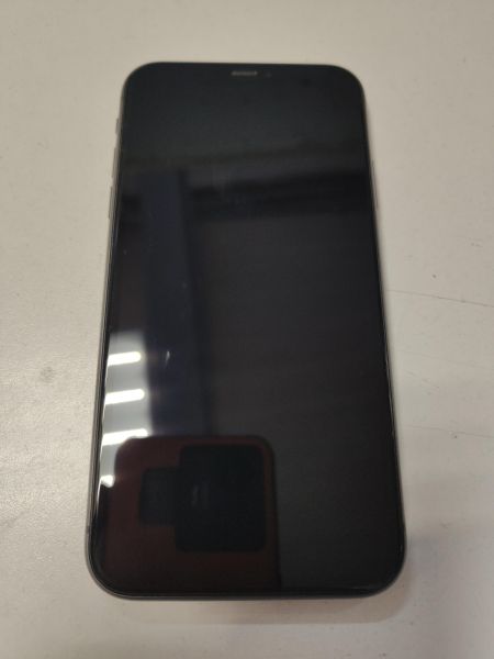 Купить Apple iPhone 11 64GB в Новосибирск за 15200 руб.