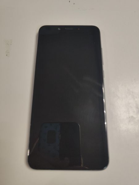 Купить Xiaomi Mi A2 4/64GB (M1804D2SG) Duos в Новосибирск за 2150 руб.