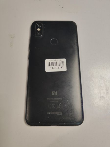 Купить Xiaomi Mi A2 4/64GB (M1804D2SG) Duos в Новосибирск за 2150 руб.