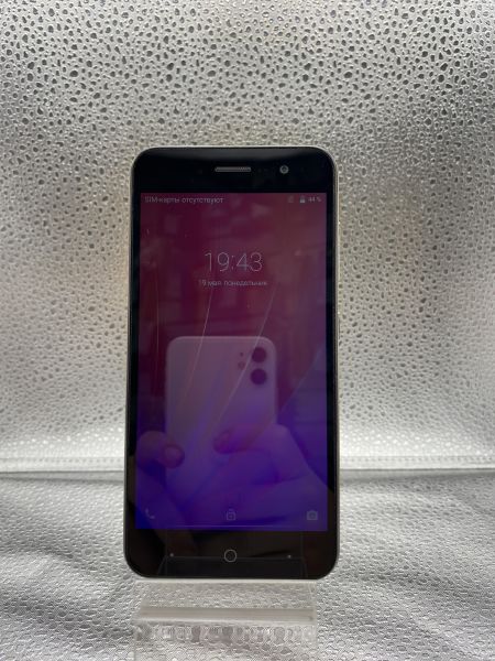 Купить ZTE Blade A520 Duos в Новосибирск за 1150 руб.