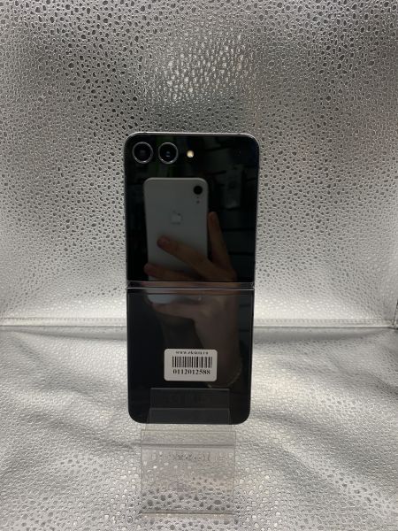 Купить Samsung Galaxy Z Flip 5 8/512GB (F731B) Duos в Новосибирск за 28500 руб.