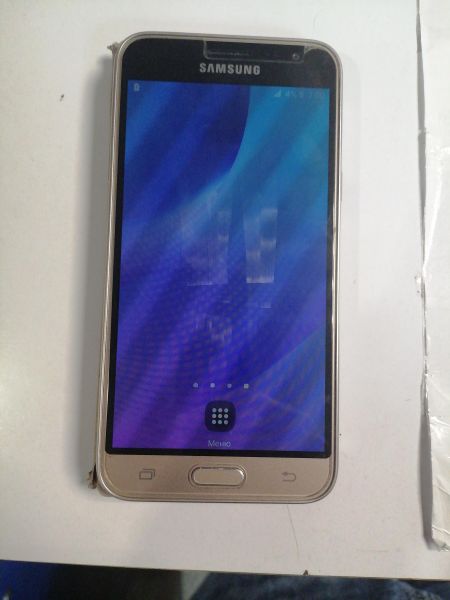 Купить Samsung Galaxy J3 2016 (J320F) Duos в Новосибирск за 1100 руб.