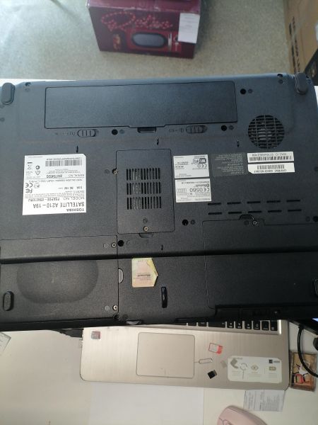 Купить Toshiba Satellite A210-19A в Новосибирск за 2400 руб.
