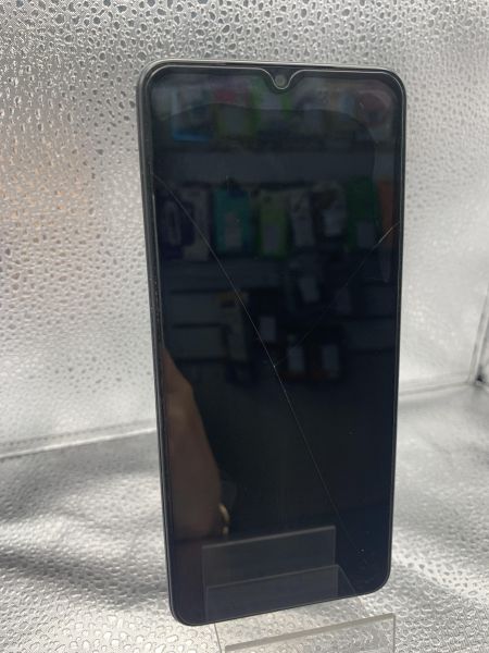 Купить Xiaomi Redmi A3 4/128GB (23129RN51X) Duos в Новосибирск за 4000 руб.