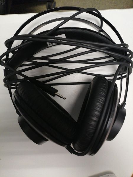 Купить AKG K52 в Новосибирск за 1950 руб.