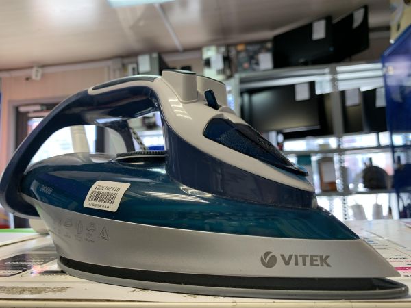 Купить Vitek VT-8306 G в Новосибирск за 600 руб.