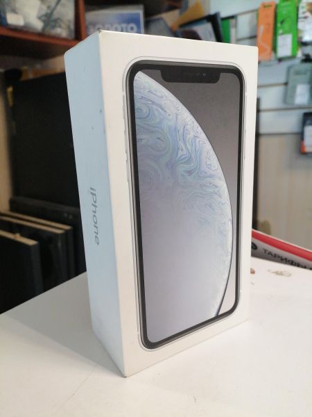 Купить Apple iPhone XR 128GB в Новосибирск за 12600 руб.
