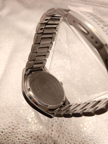 Купить Casio Edifice EF-121 в Новосибирск за 1550 руб.