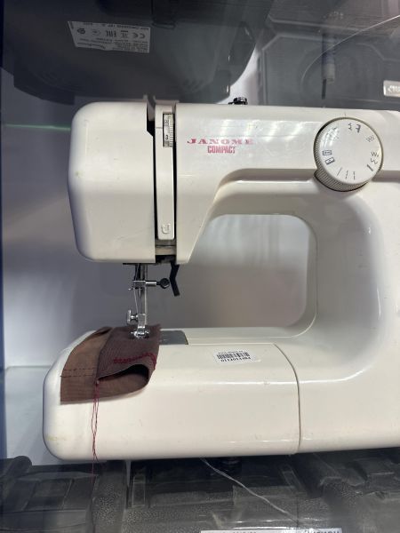 Купить Janome 639B в Новосибирск за 3100 руб.