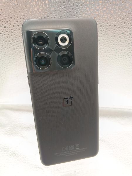 Купить OnePlus 10T 8/128GB (CPH2415) Duos в Новосибирск за 16500 руб.