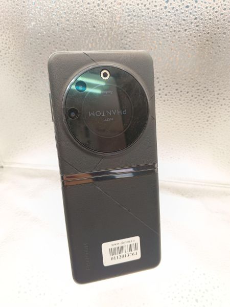 Купить TECNO Phantom V Flip 8/256GB (AD11) в Новосибирск за 10400 руб.