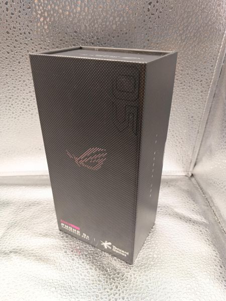 Купить ASUS ROG Phone 5 12/128GB (ZS673KS, I005DA) Duos в Новосибирск за 16000 руб.