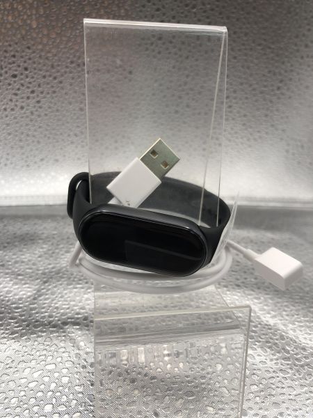 Купить Xiaomi Smart Band 9 (M2345B1) с СЗУ в Новосибирск за 1500 руб.